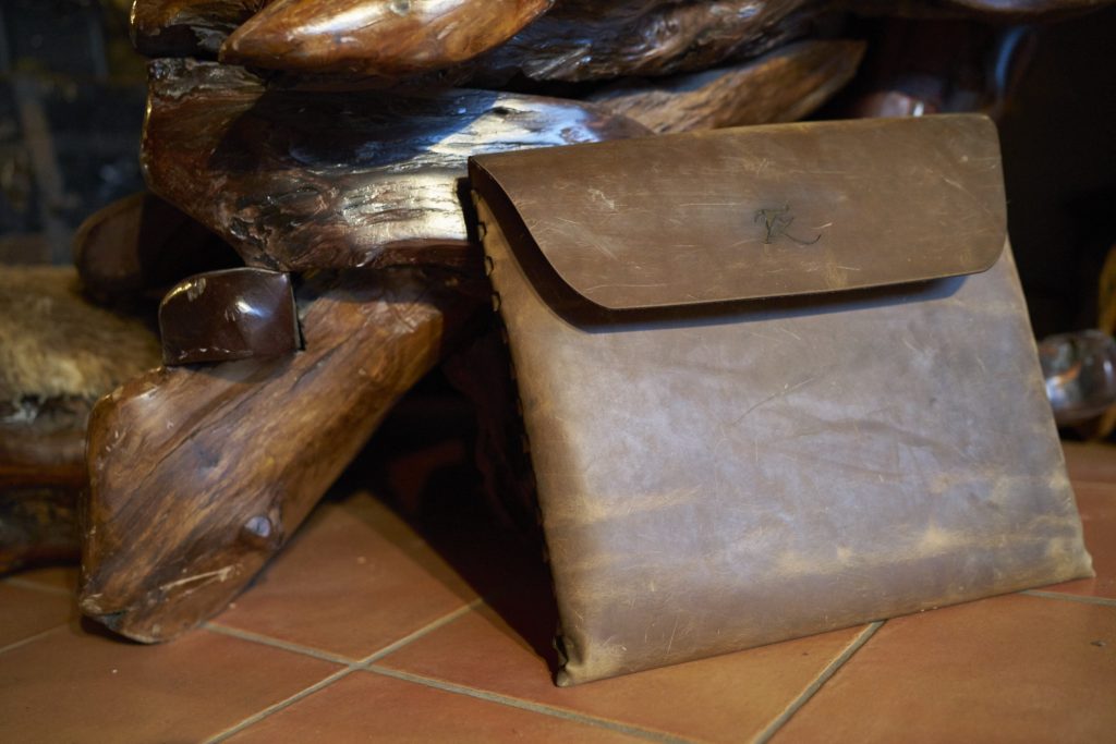 Tzigan Leather laptop bag