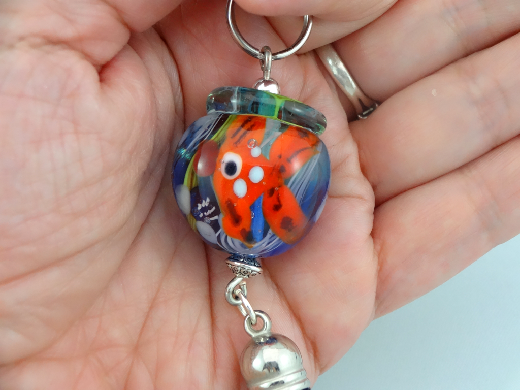 fishbowlbead_goldfish1_hand view