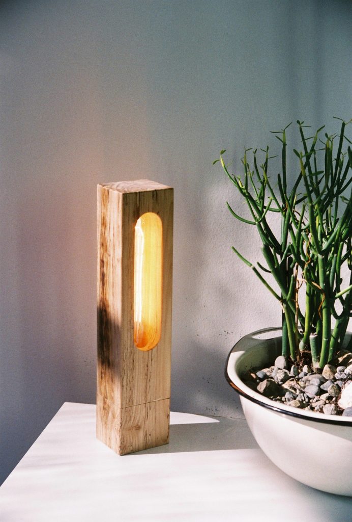 Filament-table-lamp