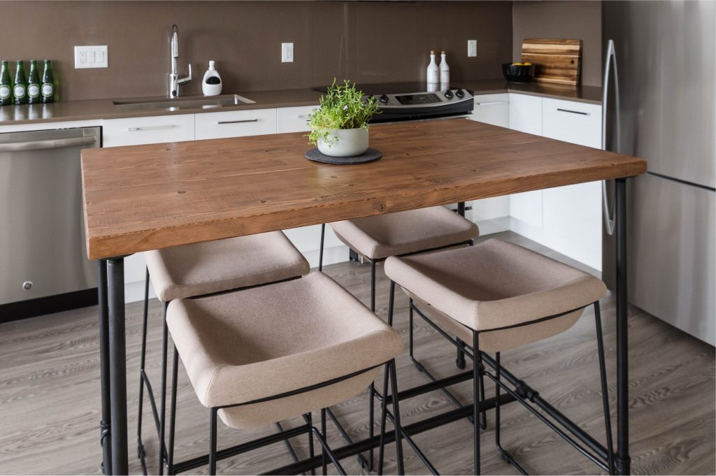 ReclaimedFirLamTable_Pipe Base_PhotoCredit_BeckiPenham_BoldCreative_2017