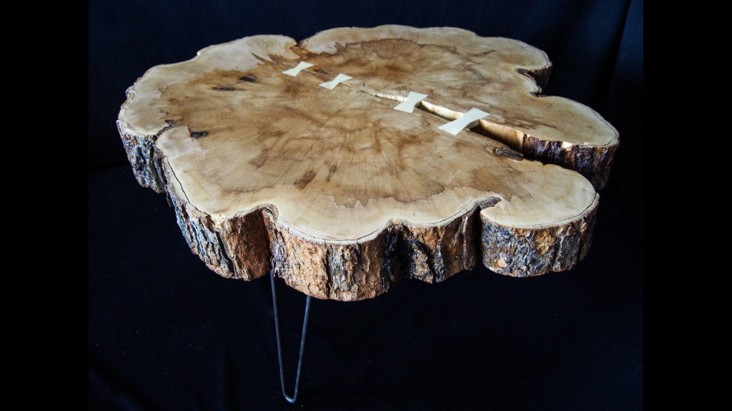 Wood Carving Chainsaw & Miniatures (3)